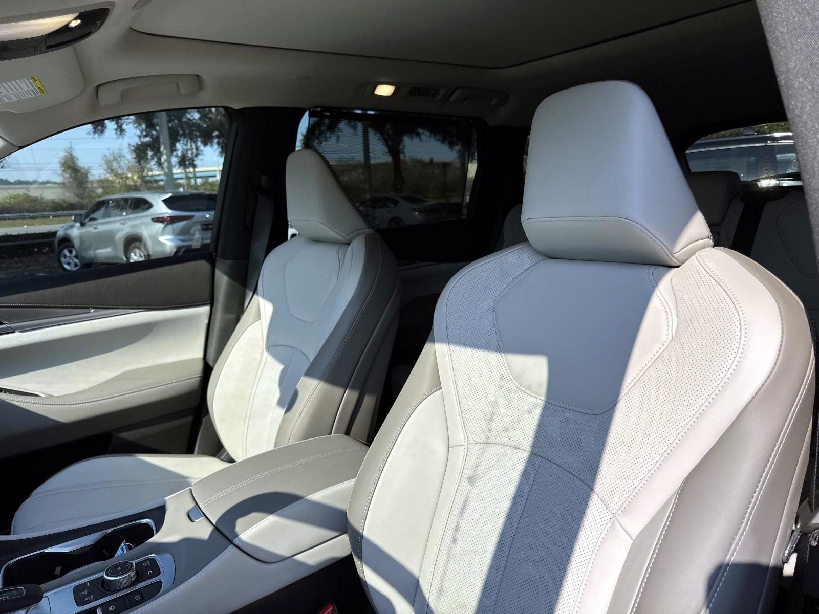 2026 INFINITI QX60 LUXE