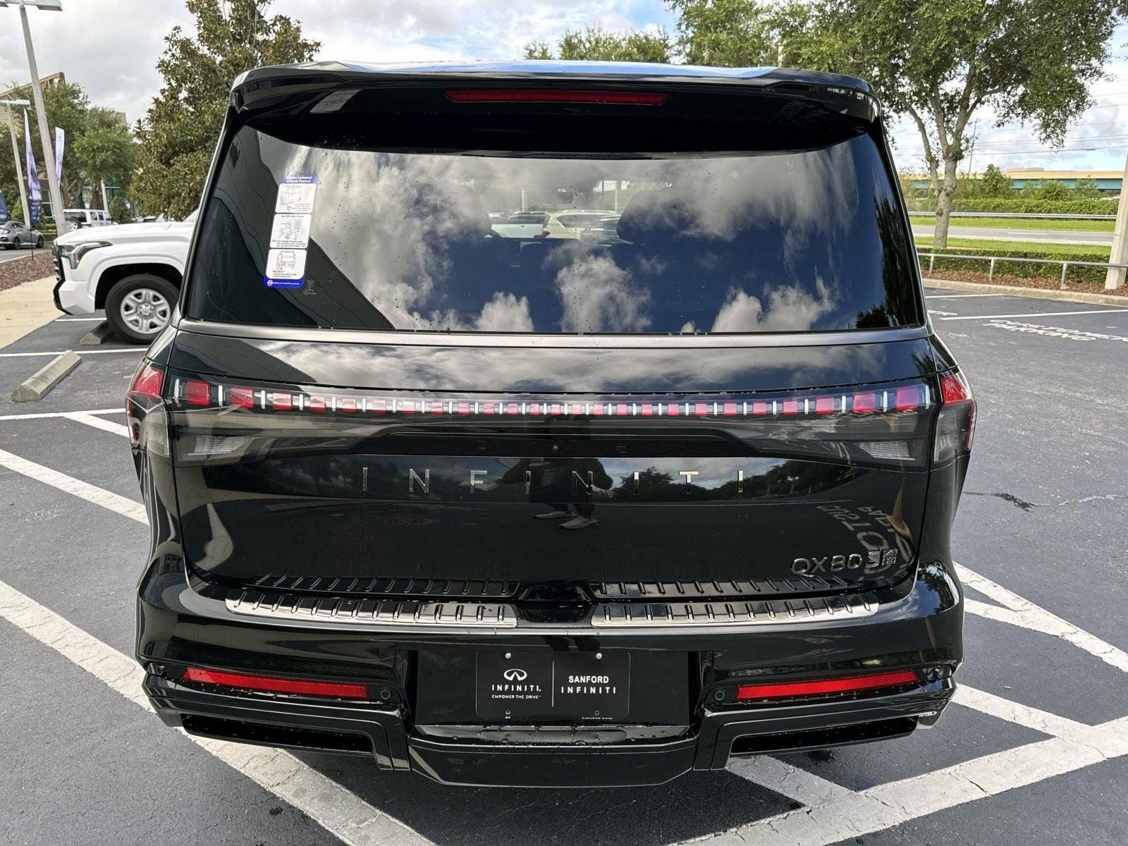 2026 INFINITI QX80 SPORT