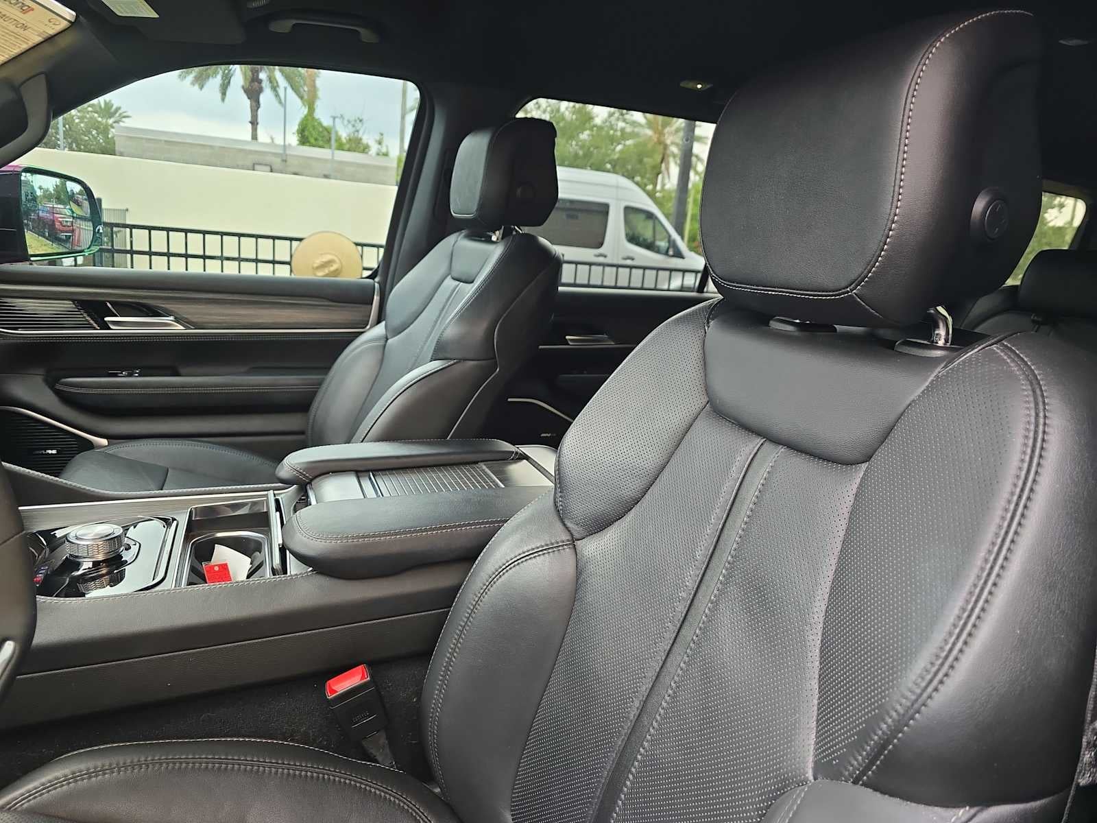 2023 Jeep Wagoneer Series II