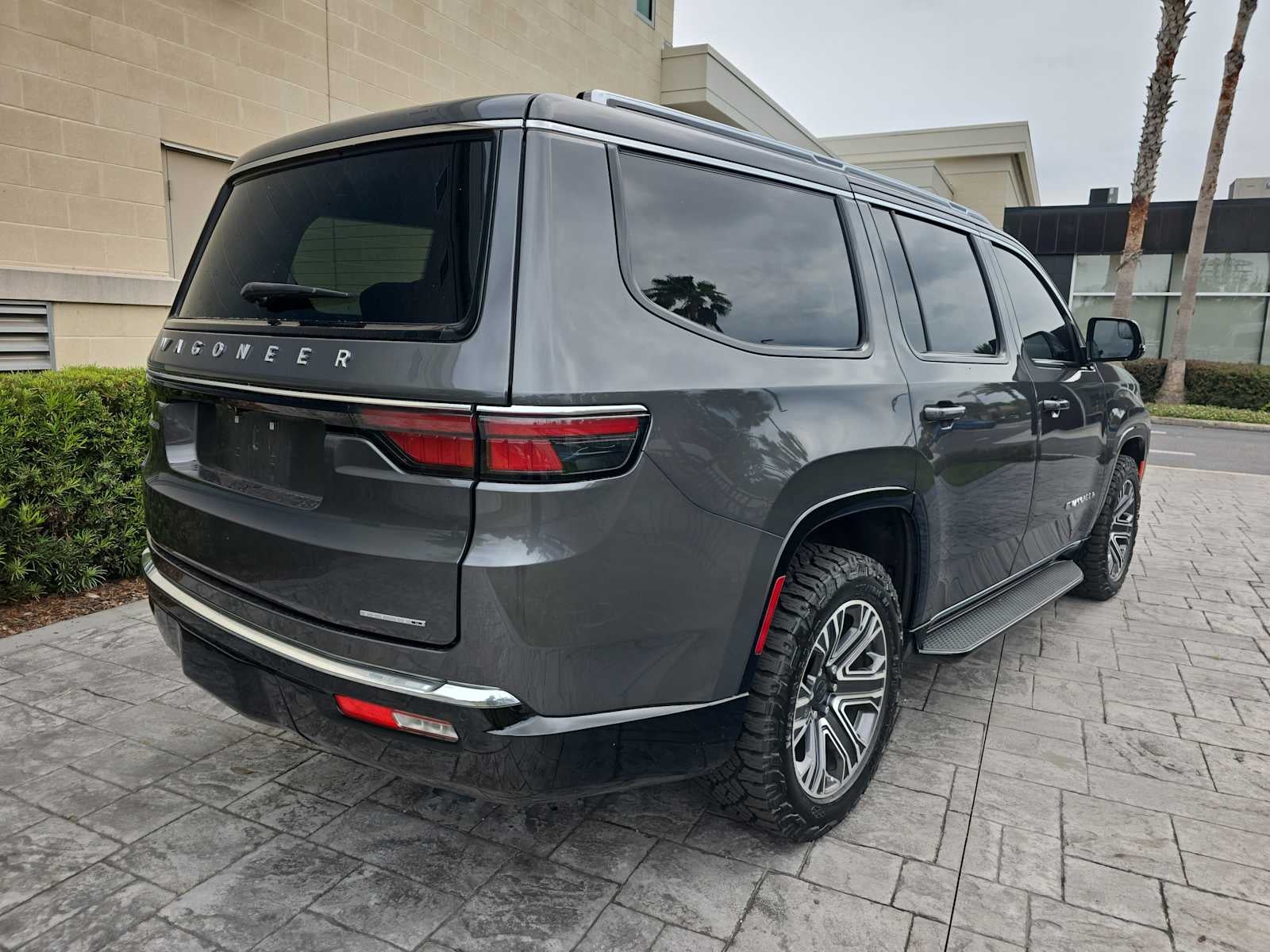 2023 Jeep Wagoneer Series II