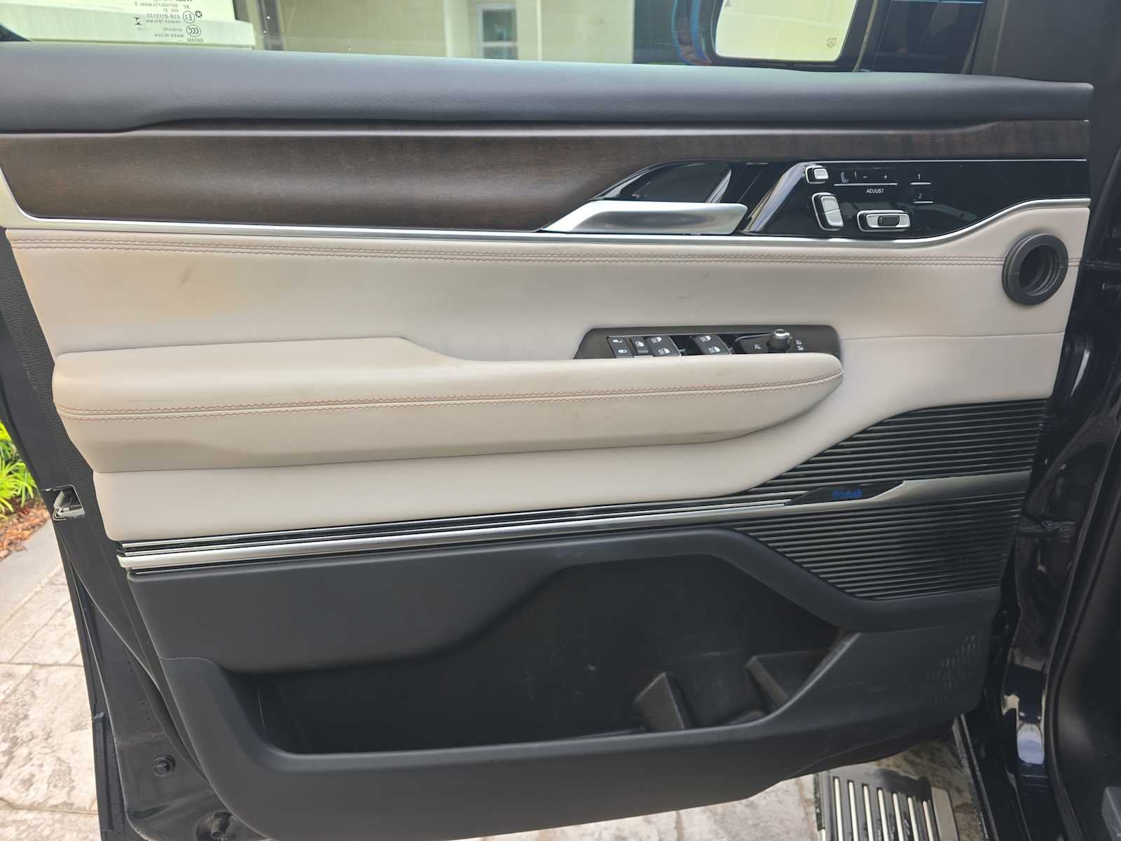 2023 Jeep Grand Wagoneer Series II