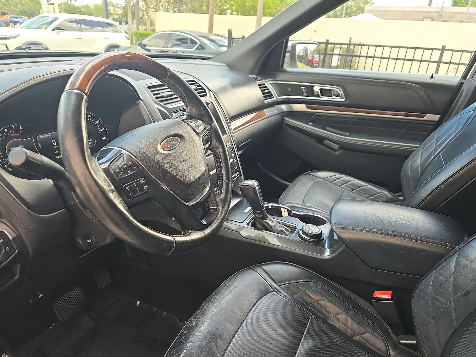 2017 Ford Explorer Platinum