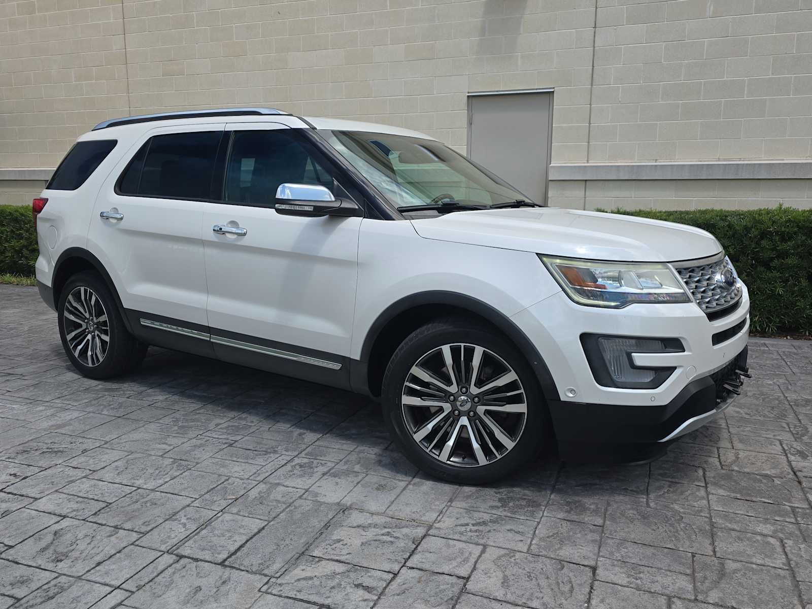 2017 Ford Explorer Platinum