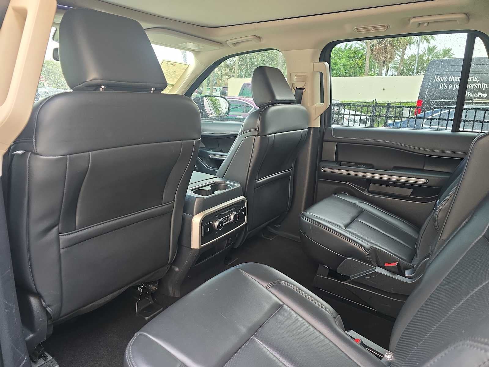 2022 Ford Expedition XLT