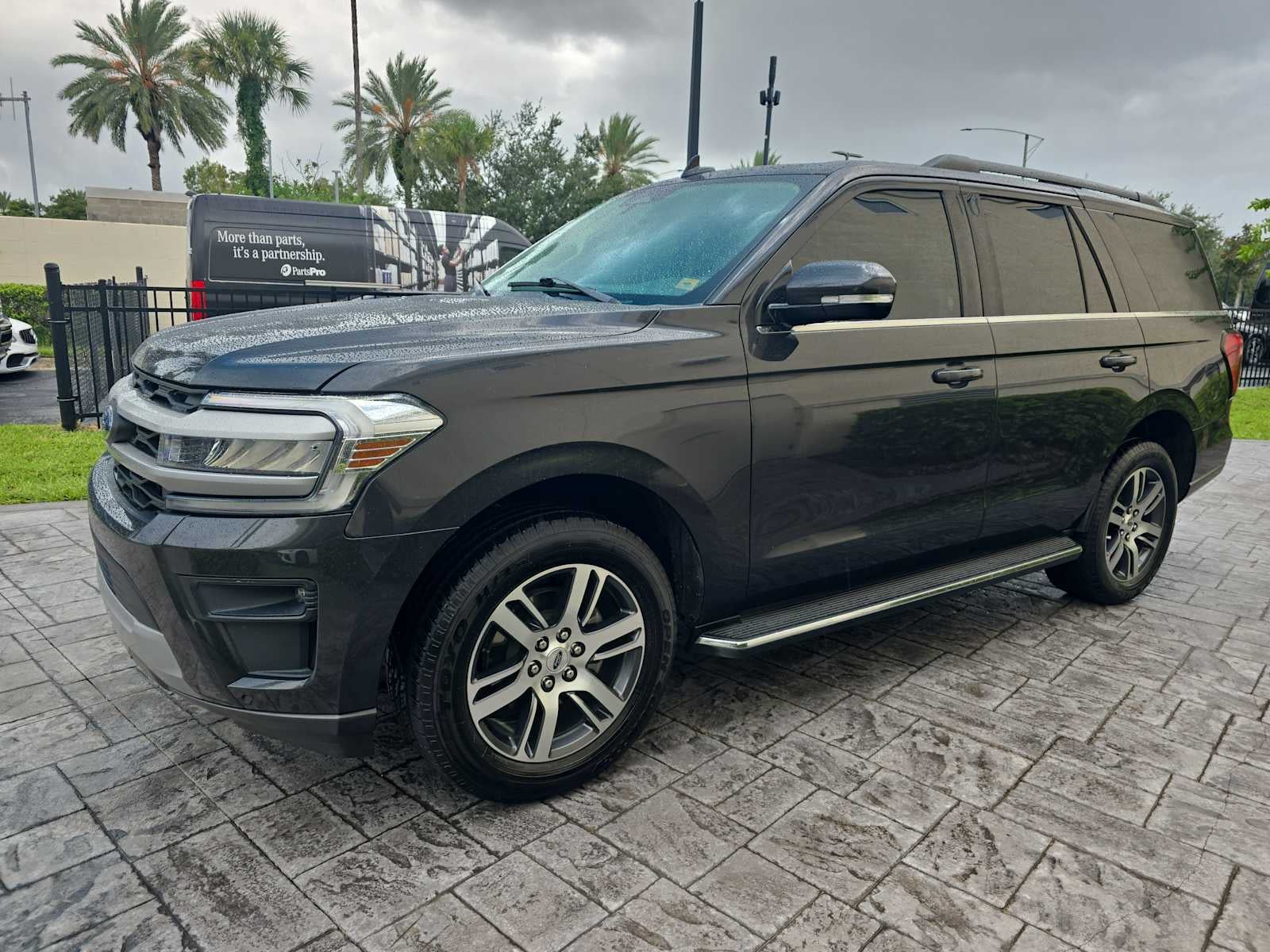 2022 Ford Expedition XLT
