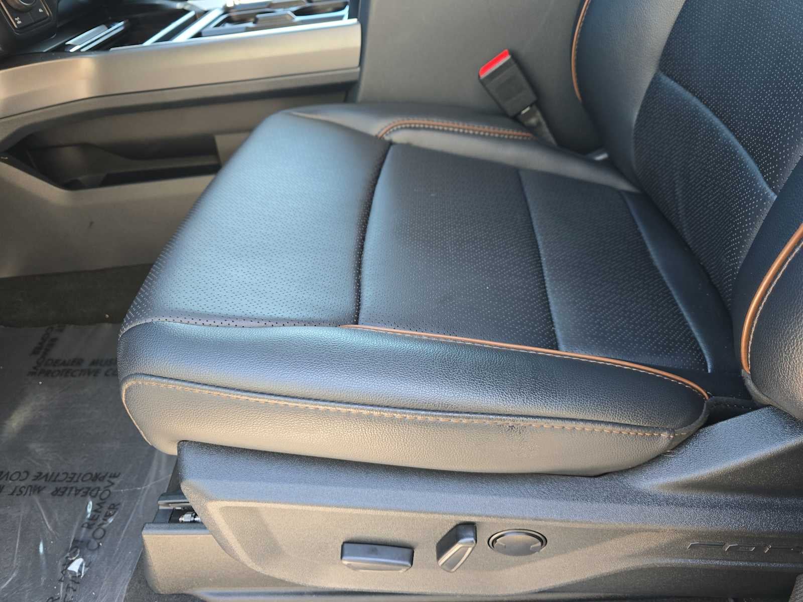 2025 Ford Super Duty F-250 Pickup LARIAT