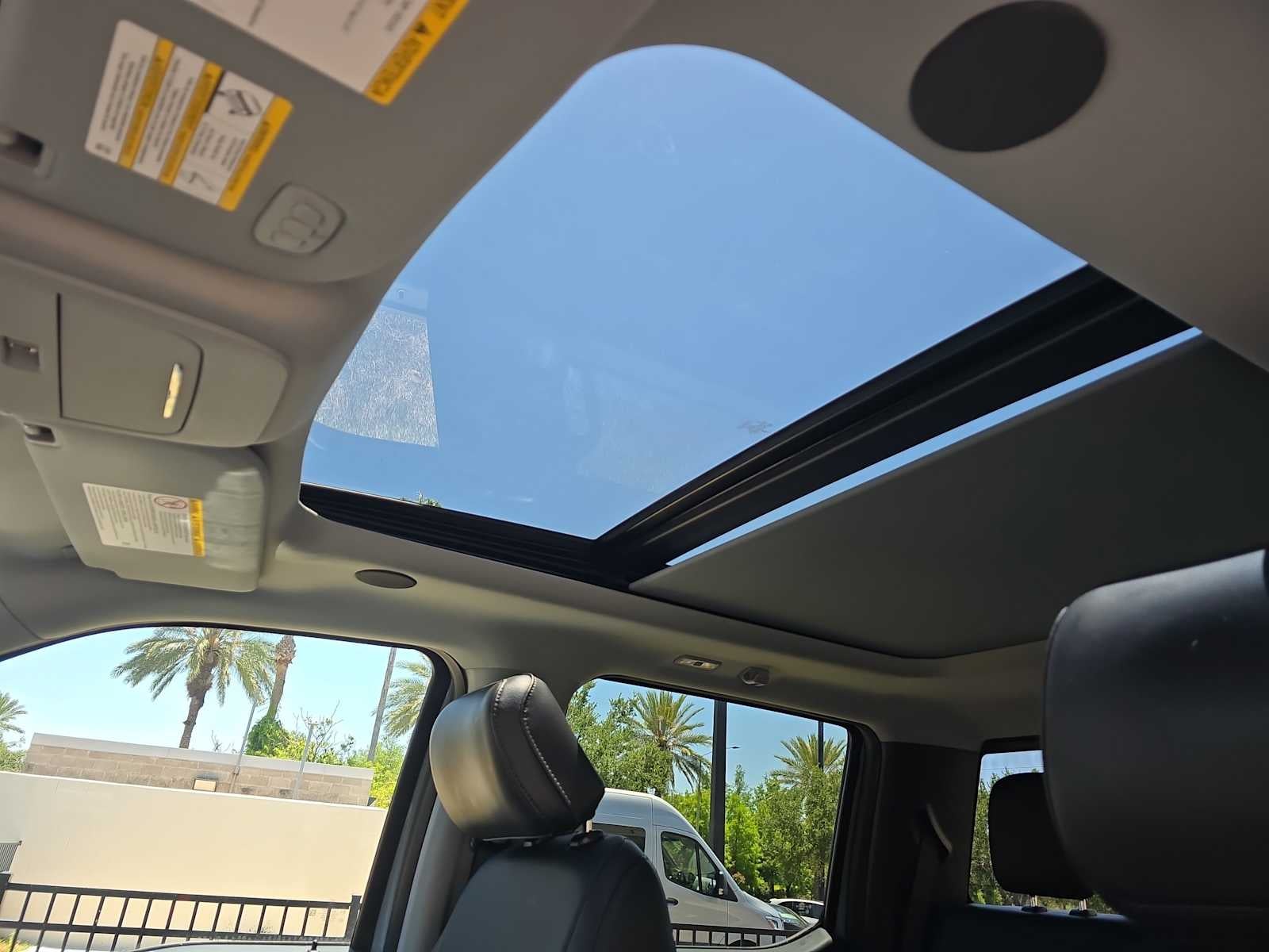 2025 Ford Super Duty F-250 Pickup LARIAT