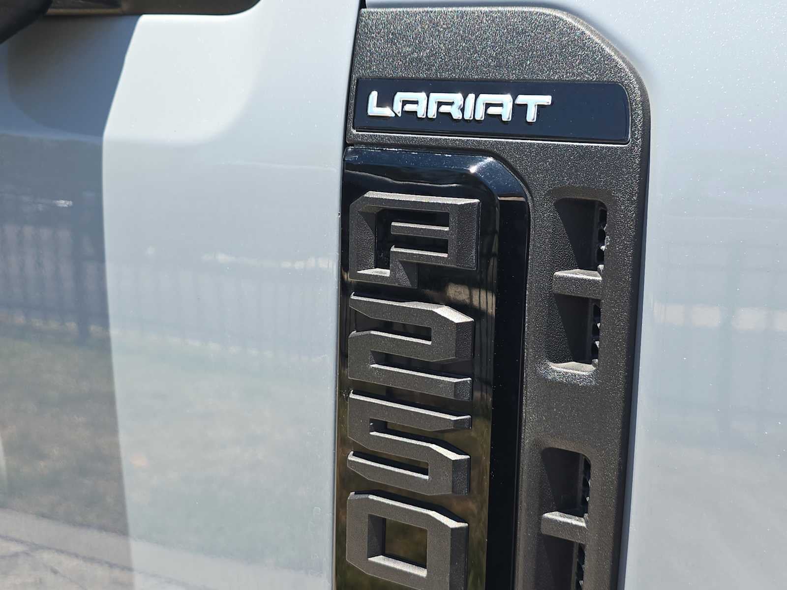 2025 Ford Super Duty F-250 Pickup LARIAT
