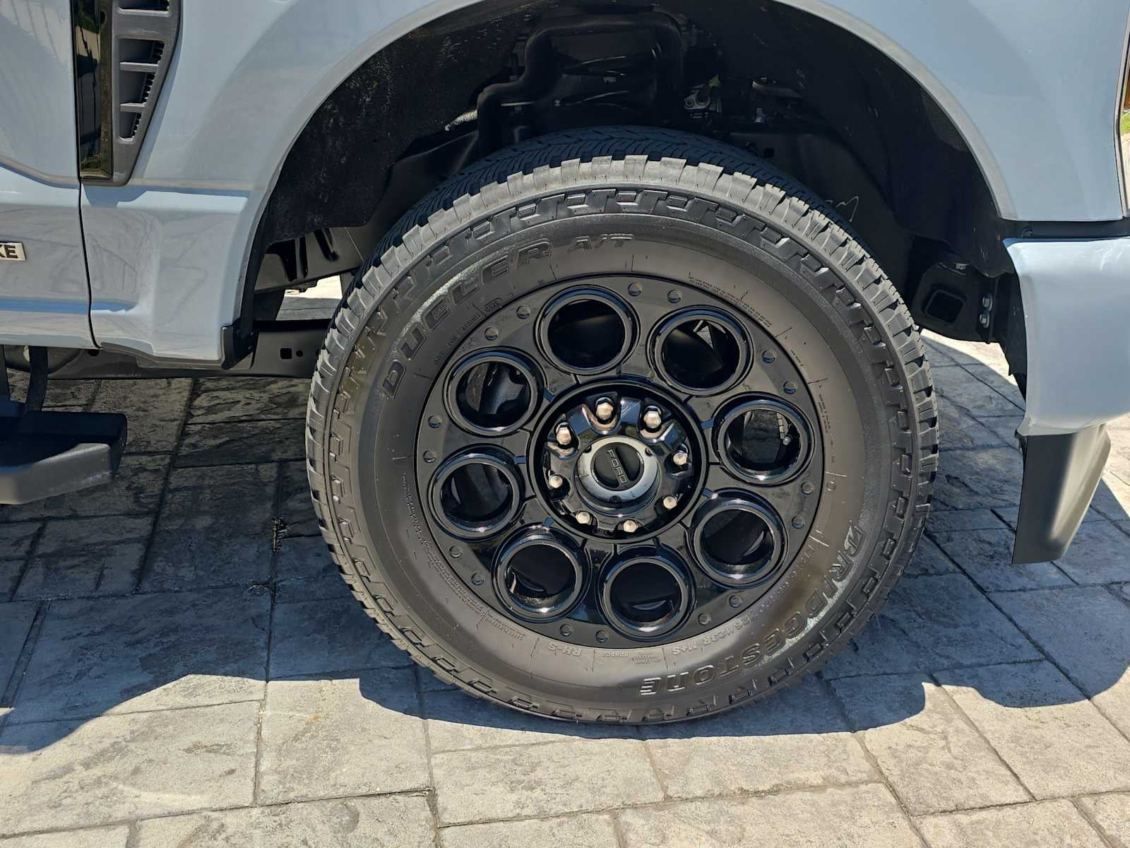 2025 Ford Super Duty F-250 Pickup LARIAT