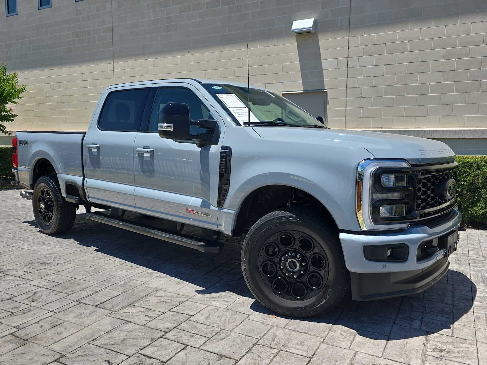 2025 Ford Super Duty F-250 Pickup LARIAT