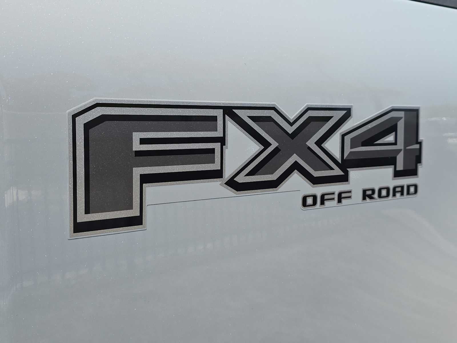 2025 Ford Super Duty F-250 Pickup LARIAT