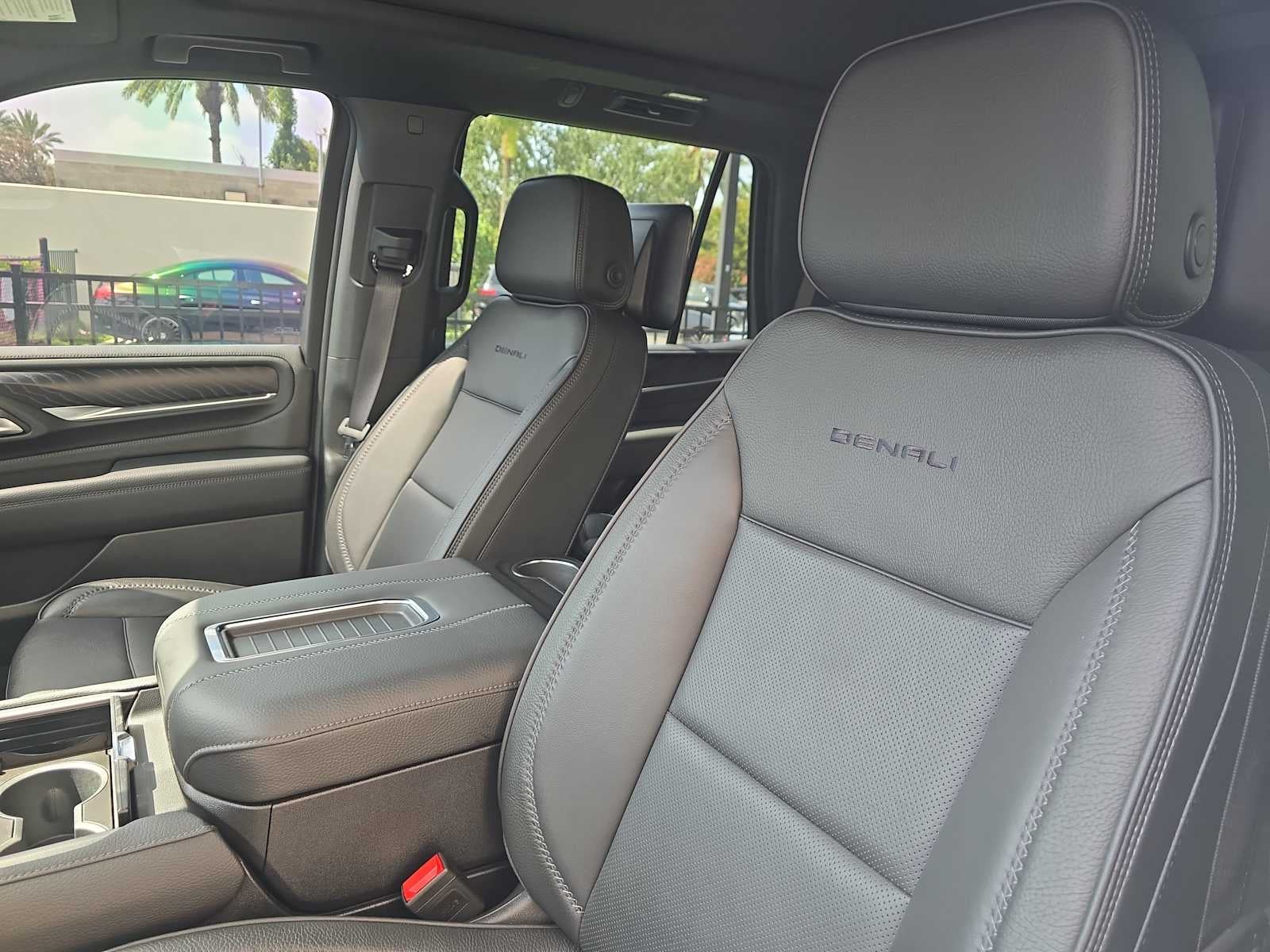2024 GMC Yukon Denali Denali