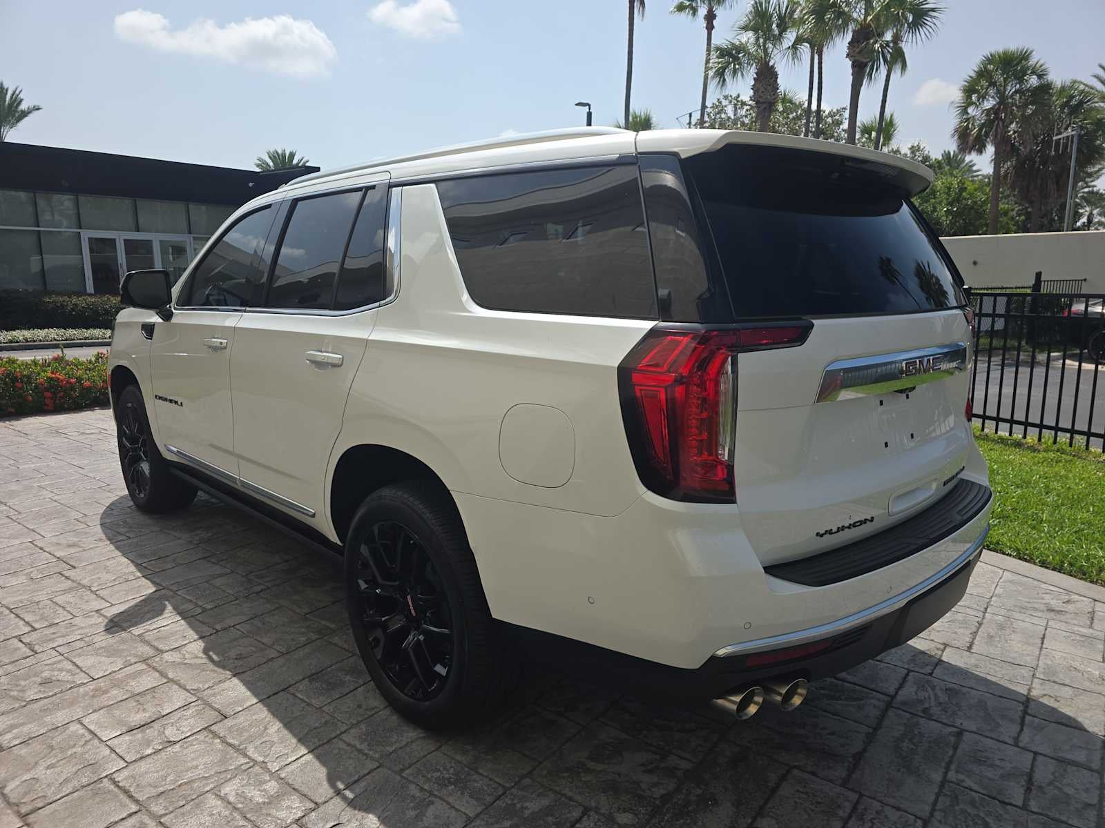 2024 GMC Yukon Denali Denali