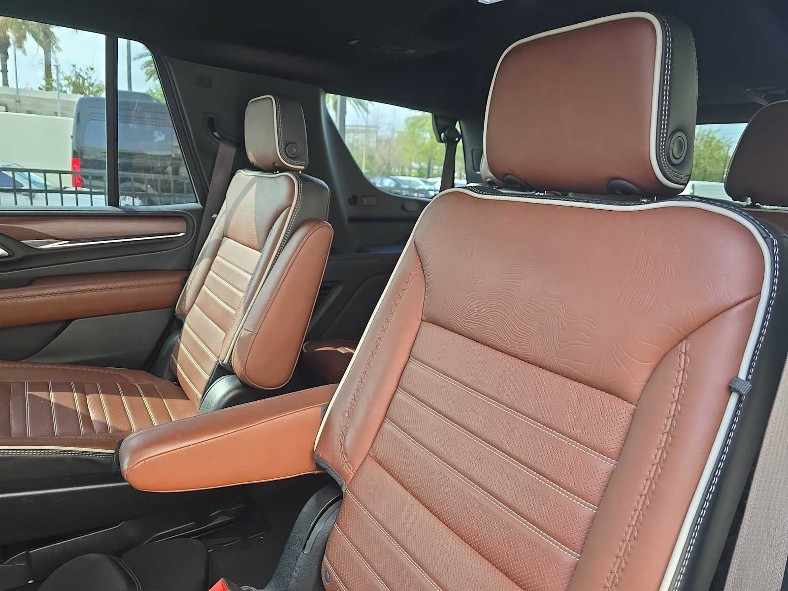 2024 GMC Yukon Denali Ultimate Denali Ultimate