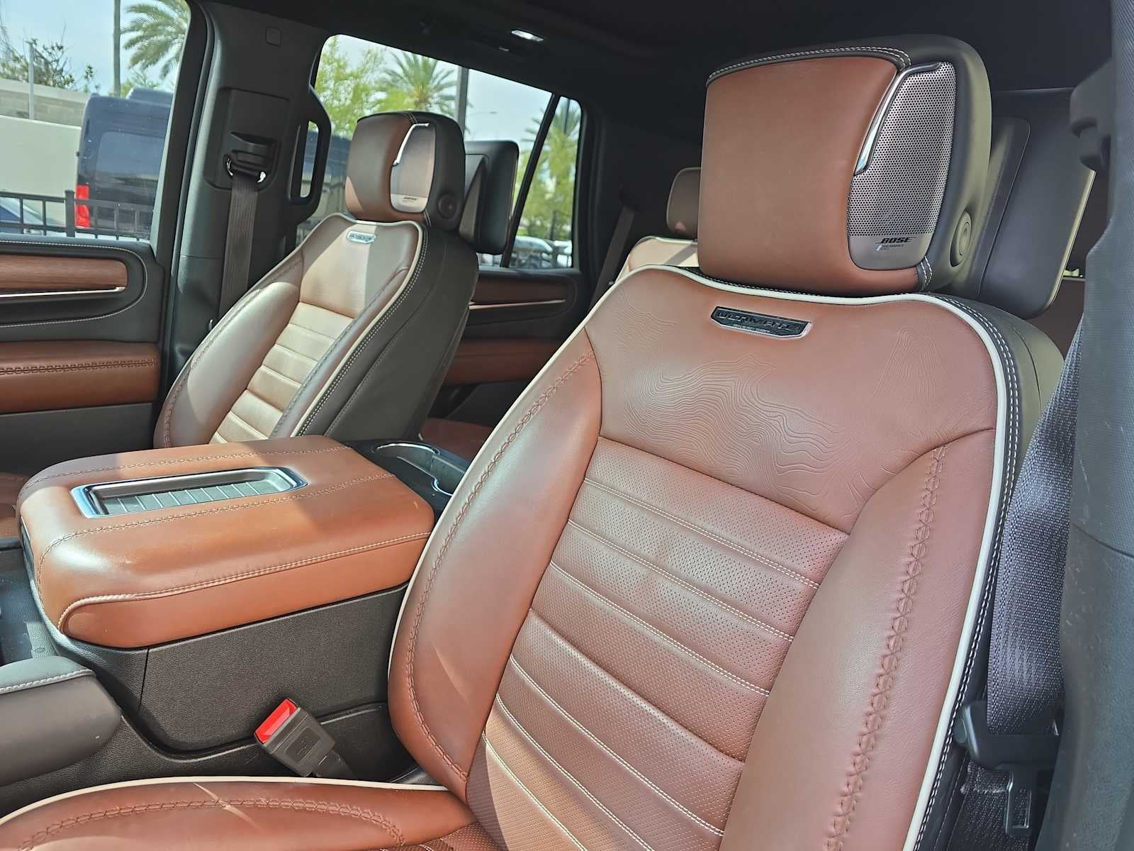 2024 GMC Yukon Denali Ultimate Denali Ultimate