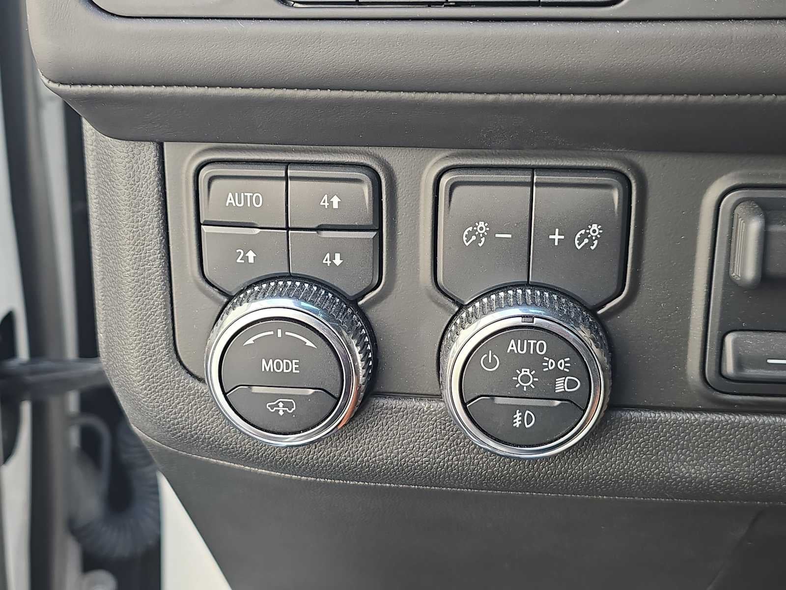 2024 GMC Yukon Denali Ultimate Denali Ultimate