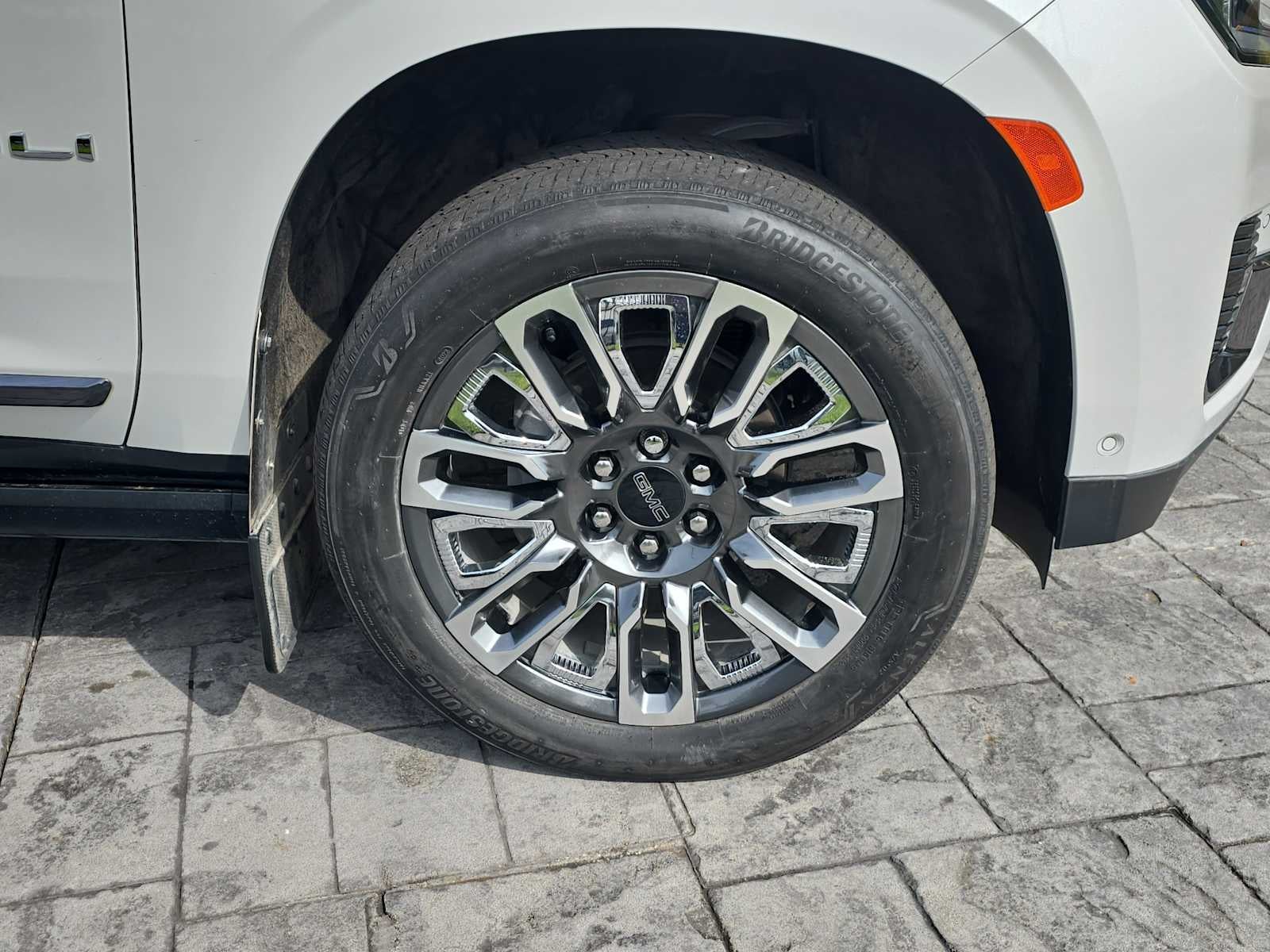 2024 GMC Yukon Denali Ultimate Denali Ultimate