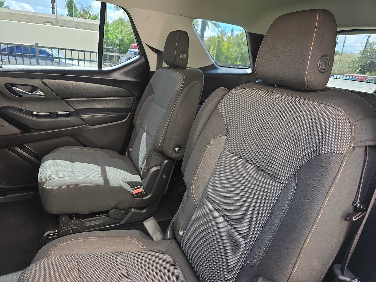 2018 Chevrolet Traverse LT Cloth