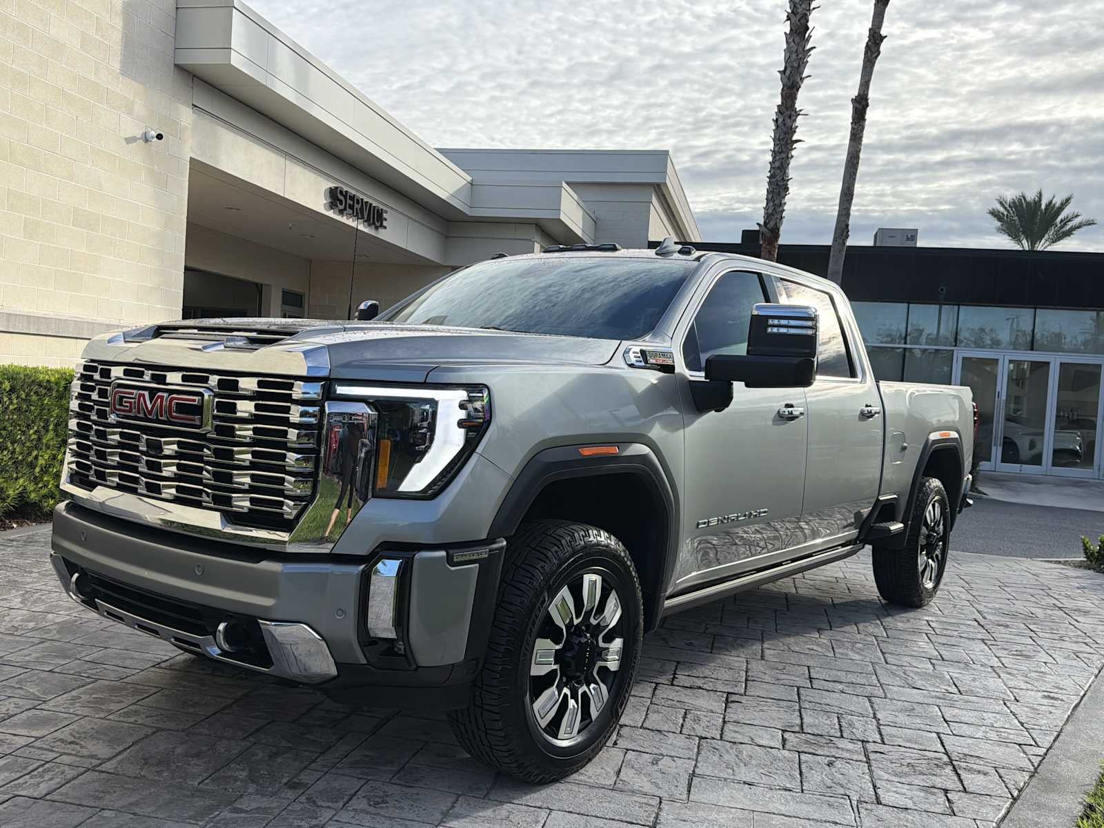 2024 GMC Sierra 2500HD Denali