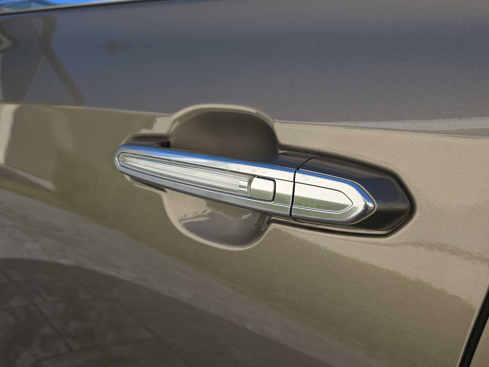 2020 Cadillac XT4 FWD Premium Luxury