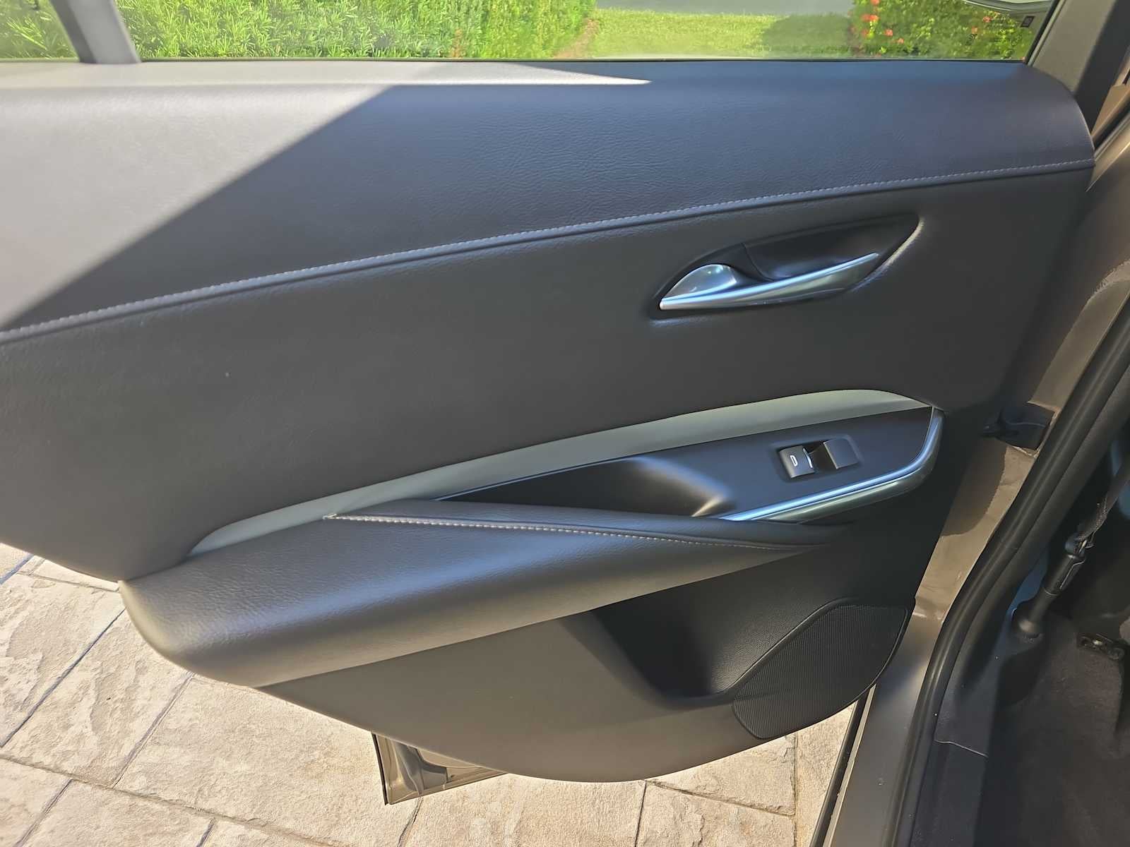 2020 Cadillac XT4 FWD Premium Luxury