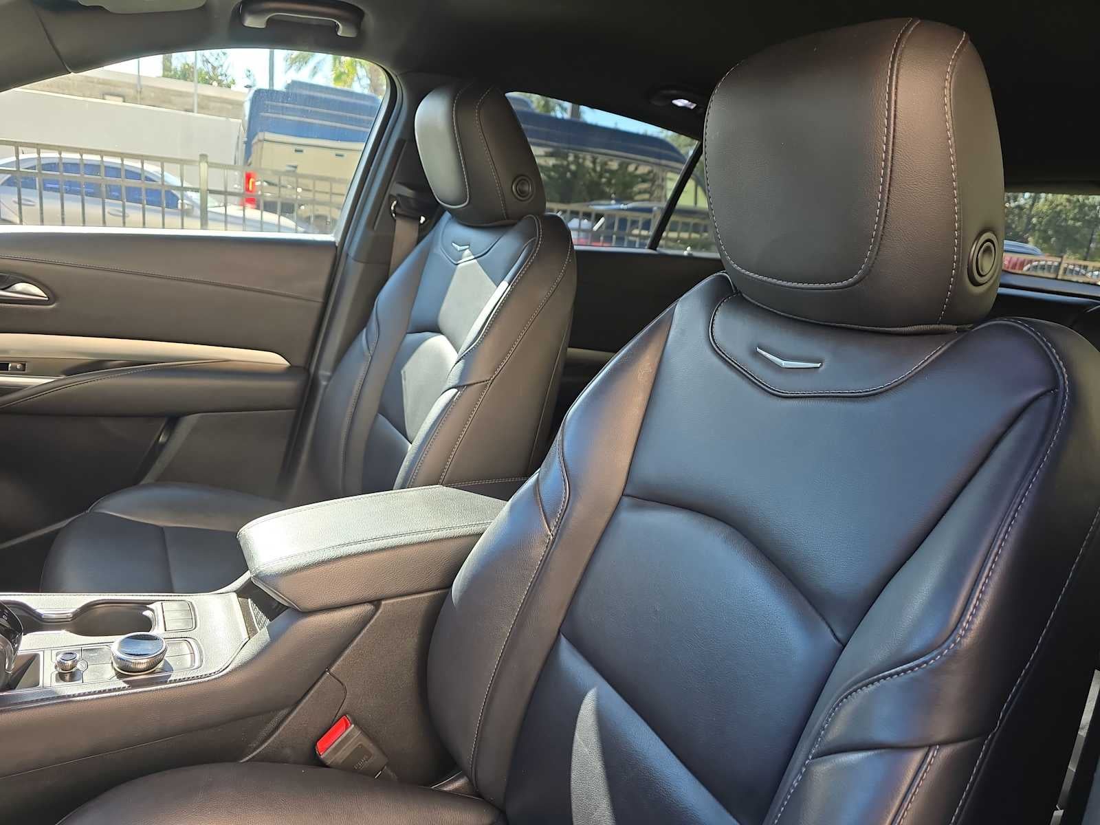 2020 Cadillac XT4 FWD Premium Luxury