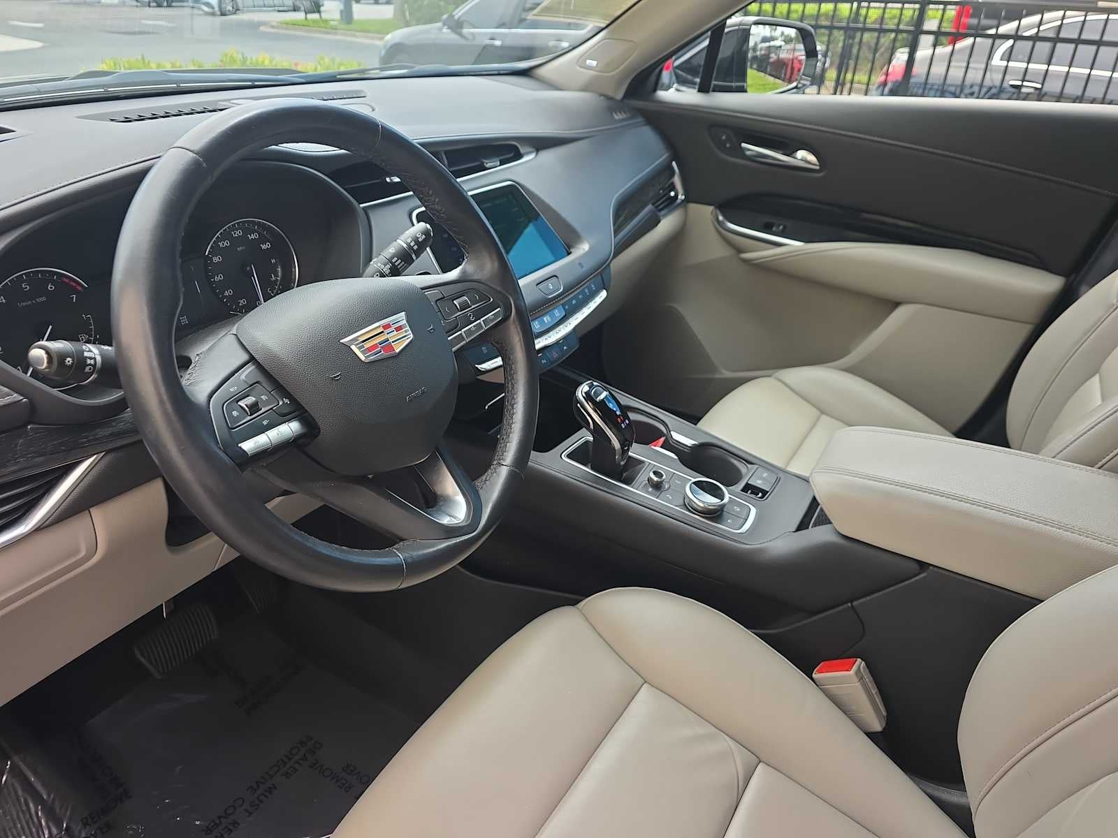 2021 Cadillac XT4 AWD Premium Luxury