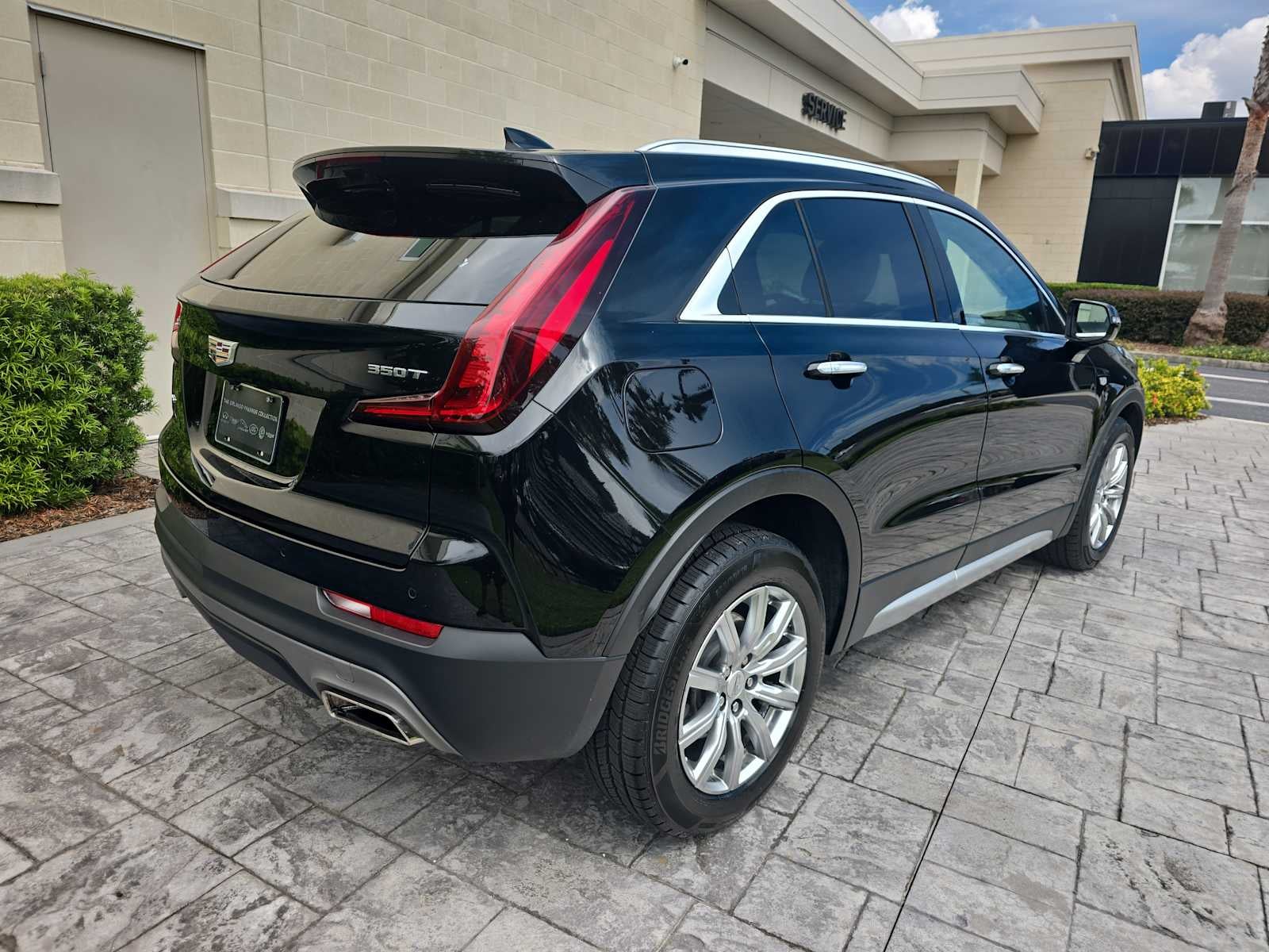 2021 Cadillac XT4 AWD Premium Luxury