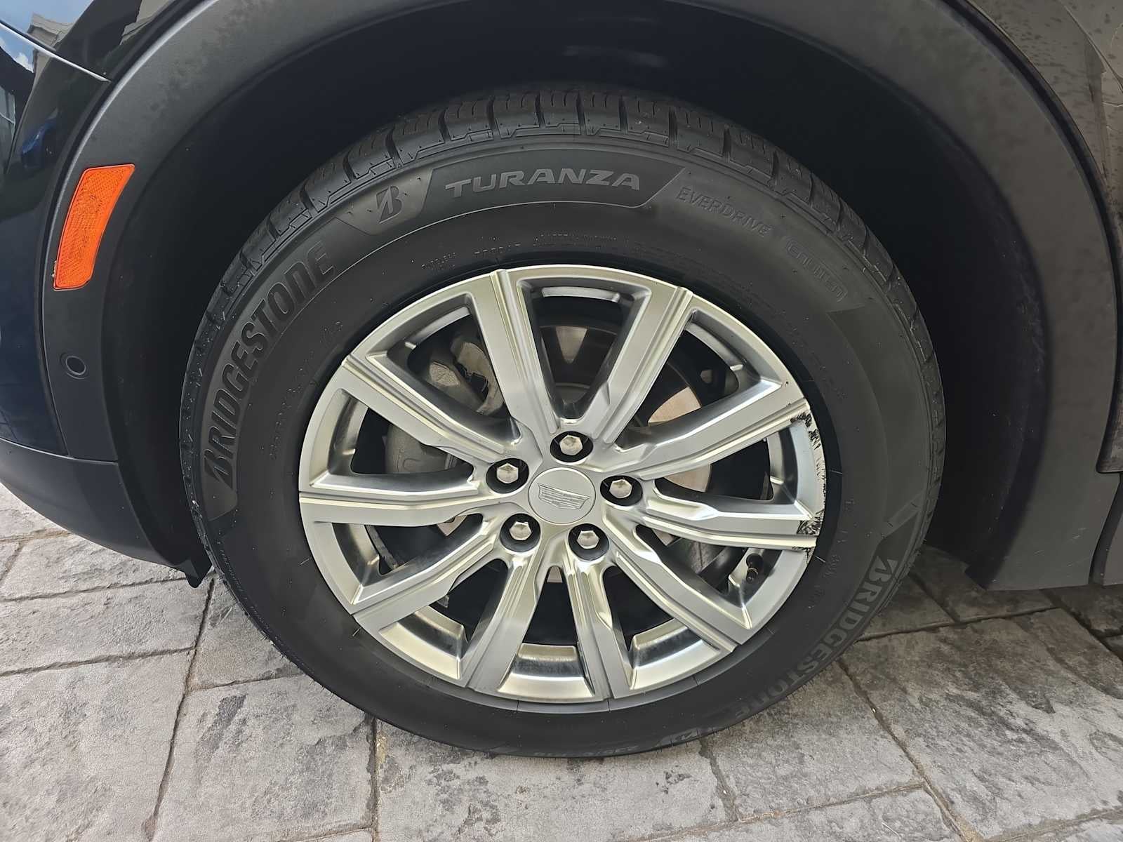 2021 Cadillac XT4 AWD Premium Luxury