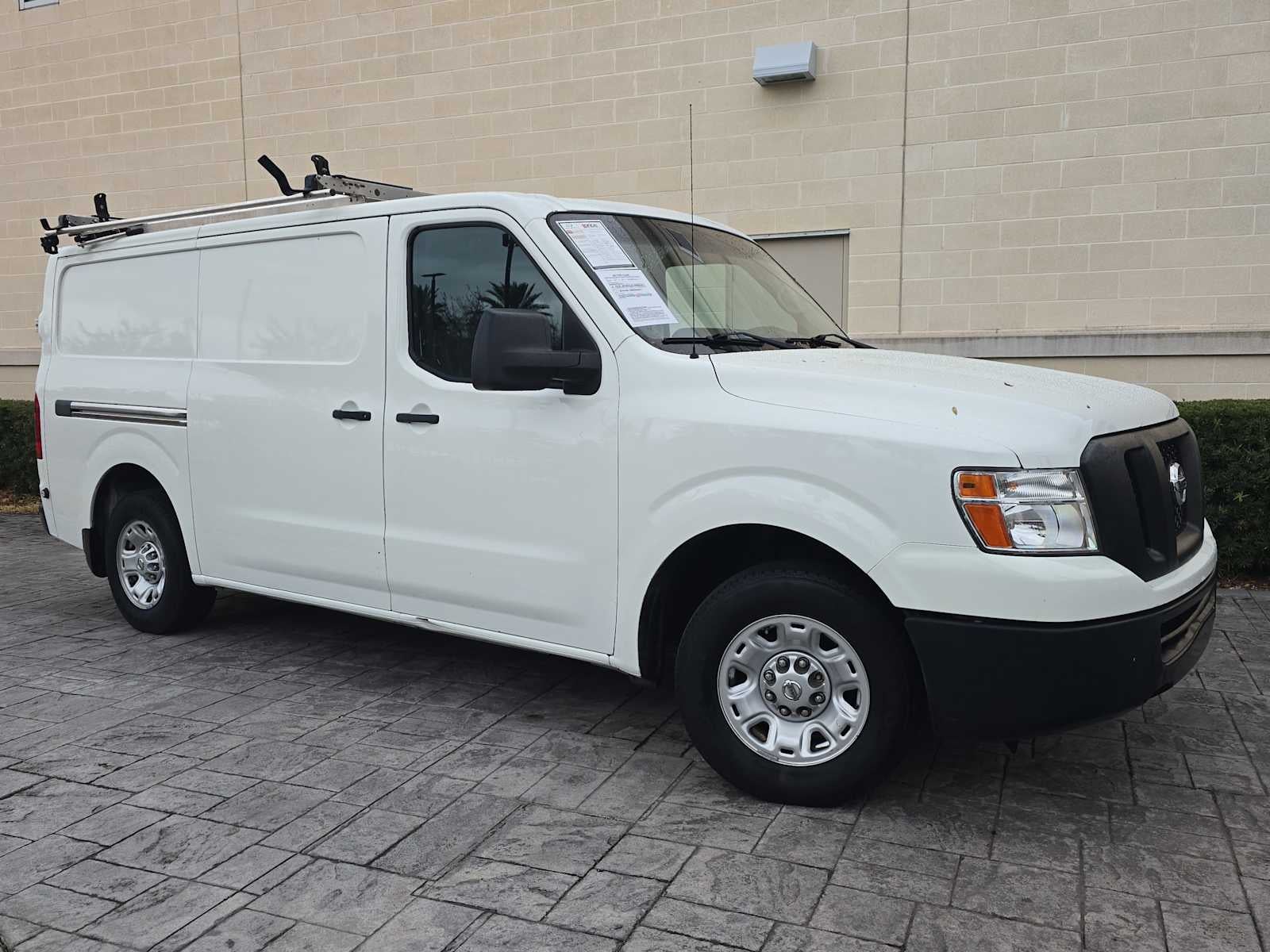 2020 Nissan NV2500HD SV