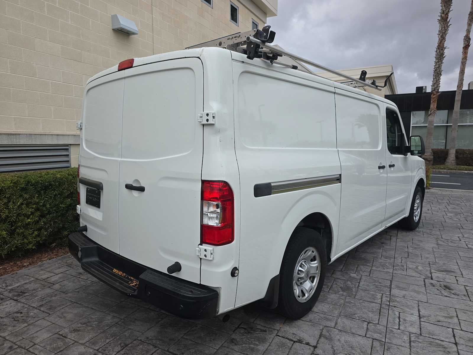 2020 Nissan NV2500HD SV