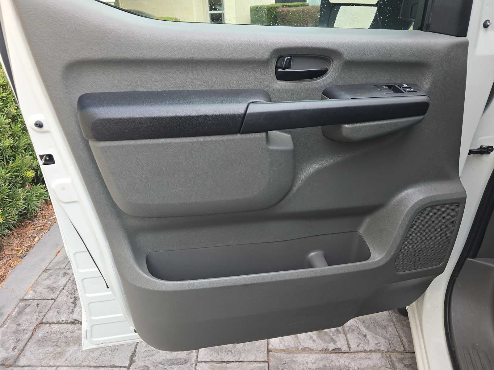 2020 Nissan NV2500HD SV