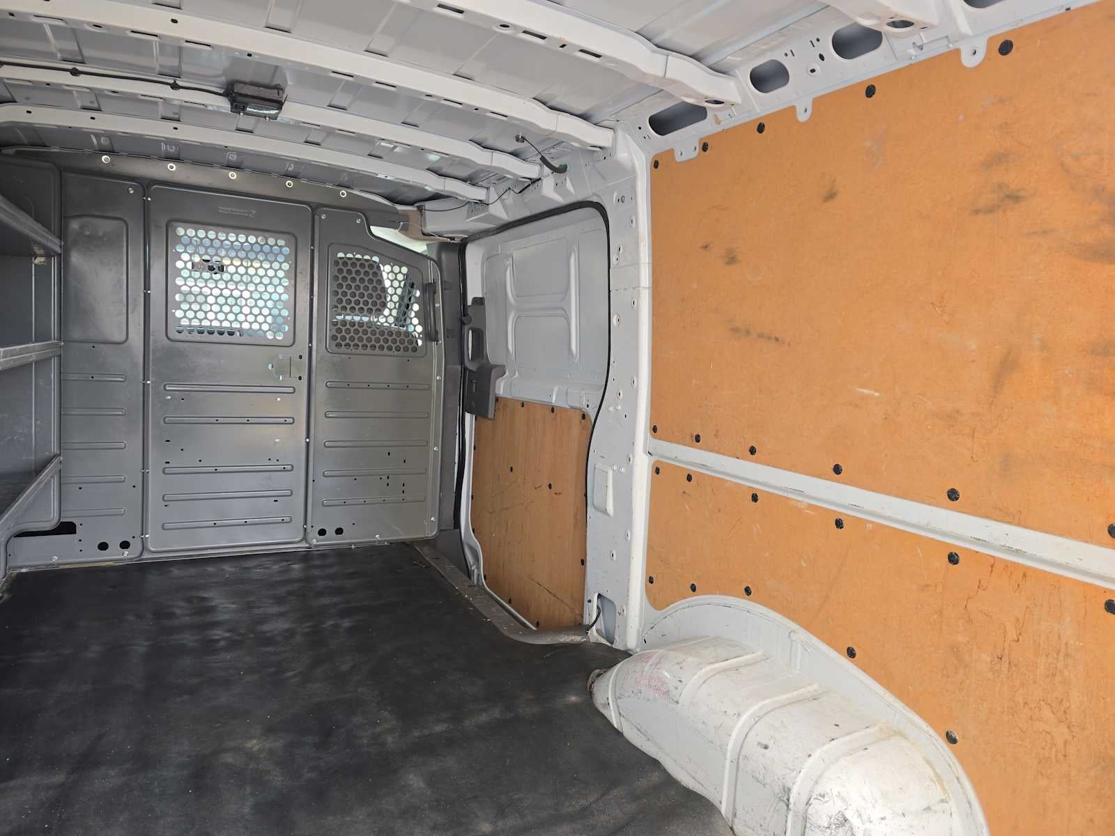 2021 Nissan NV2500HD SV