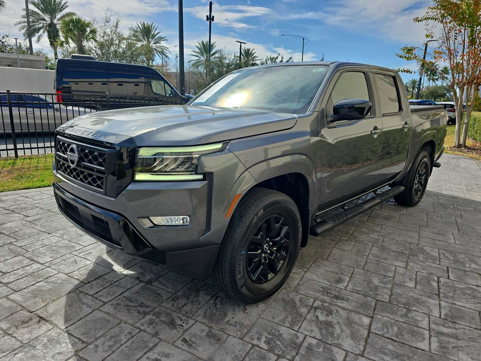 2023 Nissan Frontier SV