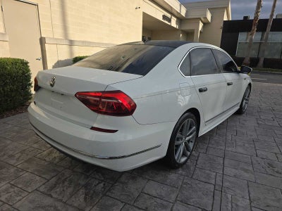 2017 Volkswagen Passat R-Line w/Comfort Pkg