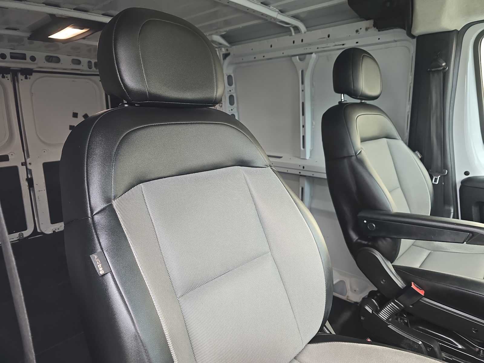 2023 RAM ProMaster Cargo Van 1500 Low Roof 136" WB