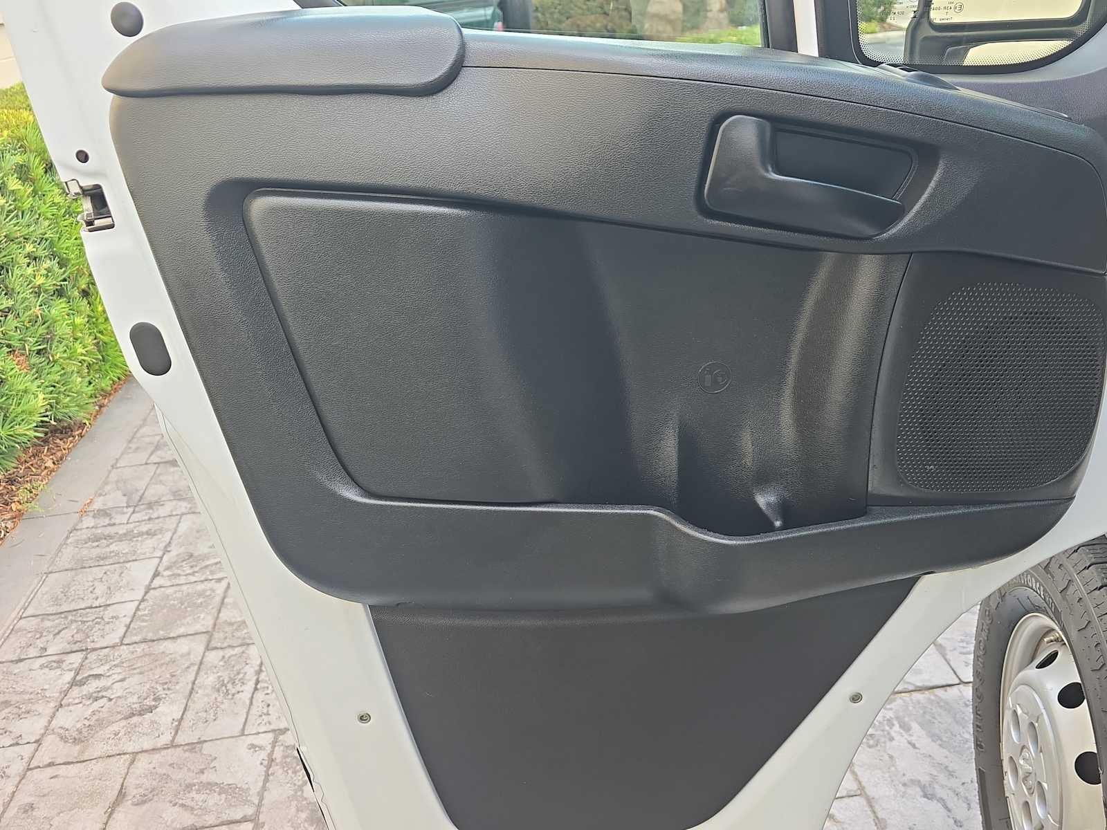 2023 RAM ProMaster Cargo Van 1500 Low Roof 136" WB