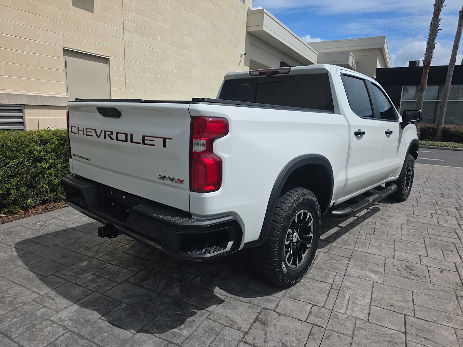 2023 Chevrolet Silverado 1500 ZR2
