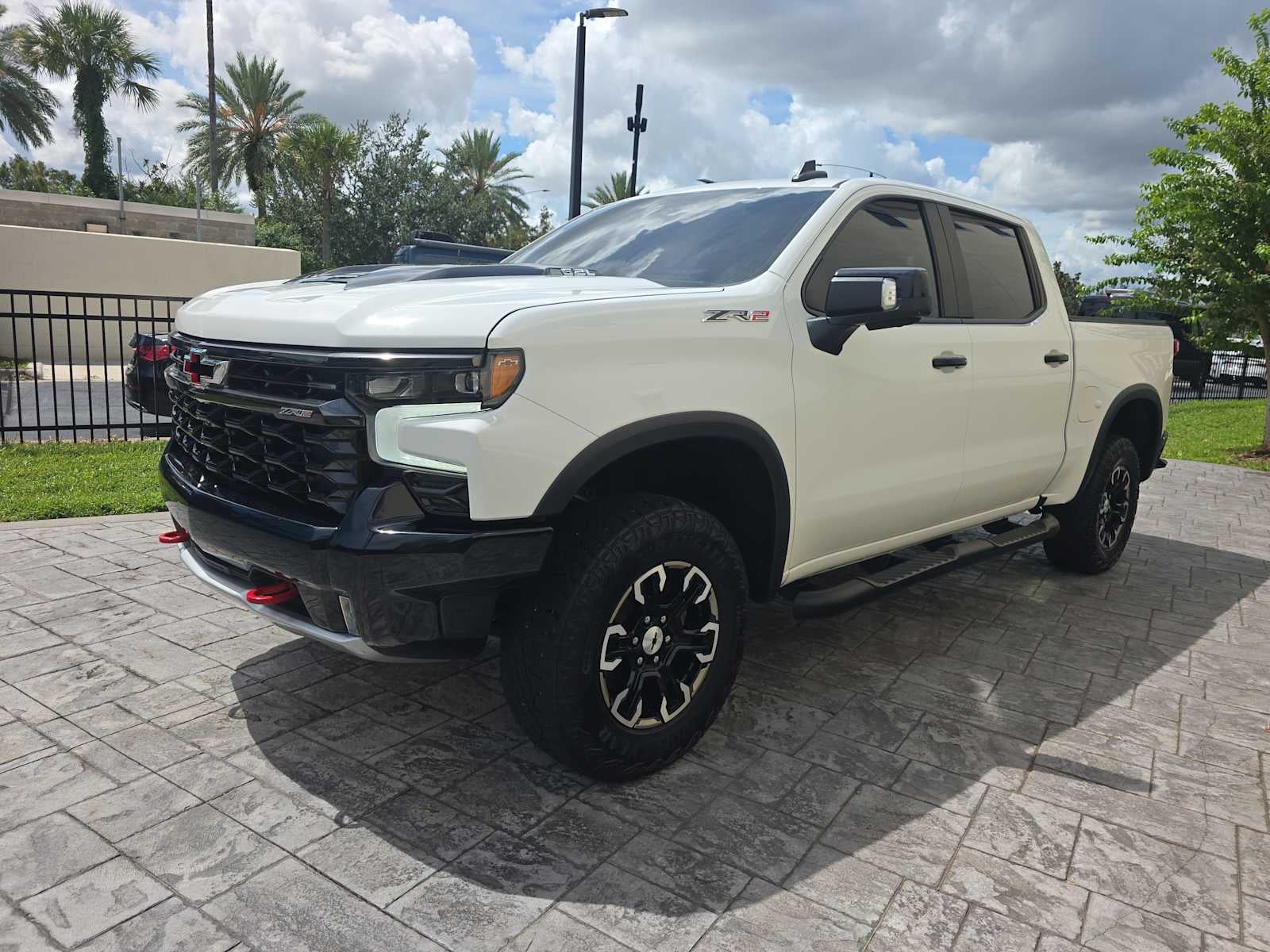 2023 Chevrolet Silverado 1500 ZR2