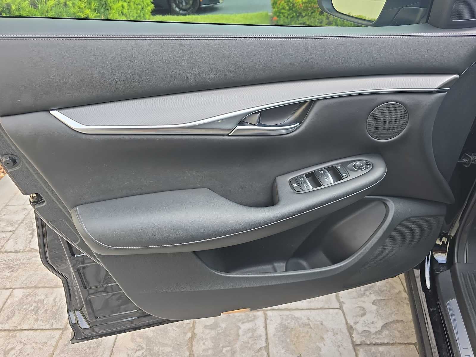 2024 INFINITI QX50 PURE