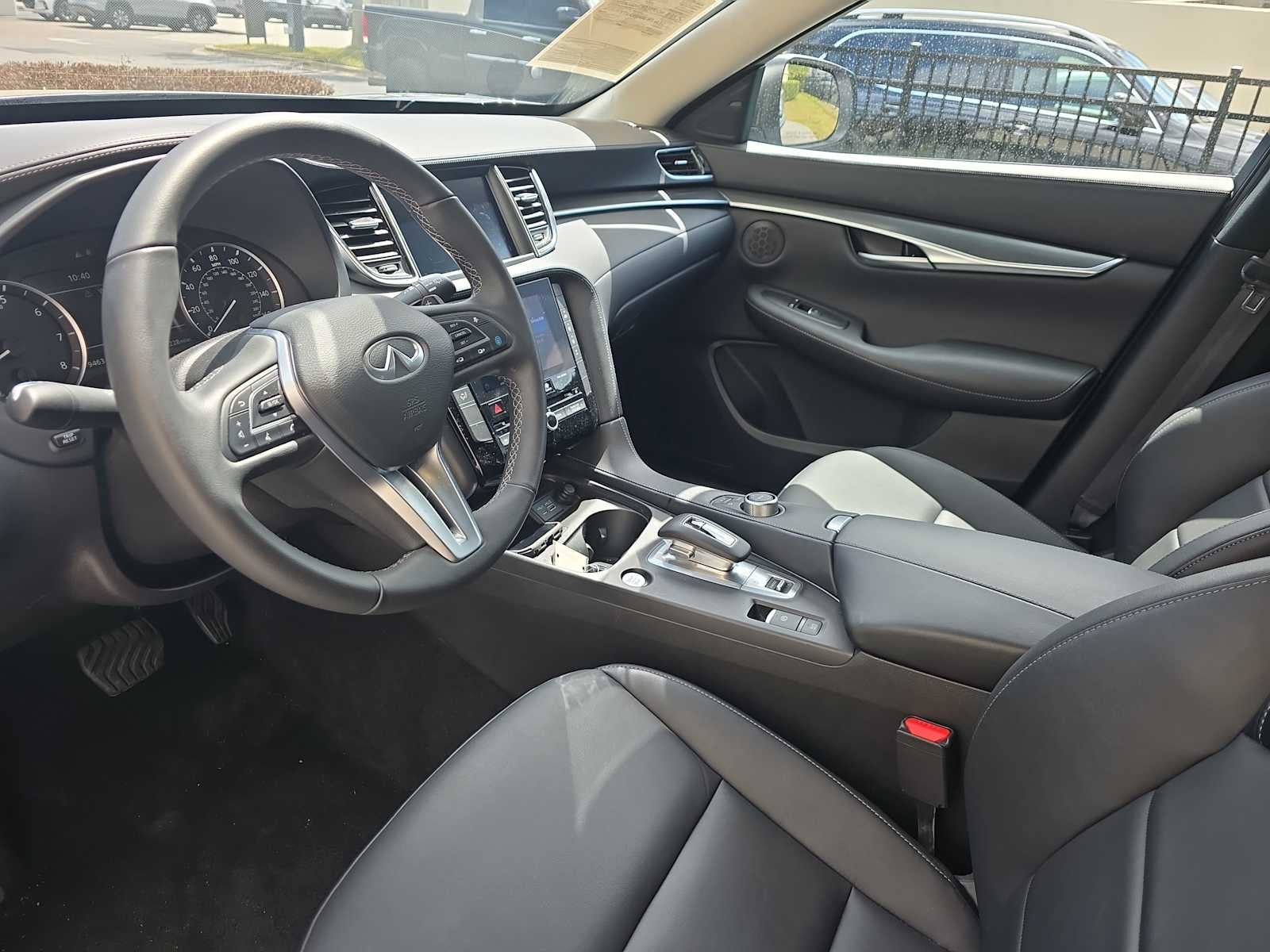 2025 INFINITI QX50 PURE