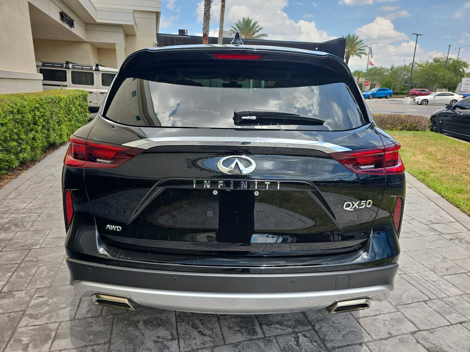 2025 INFINITI QX50 PURE
