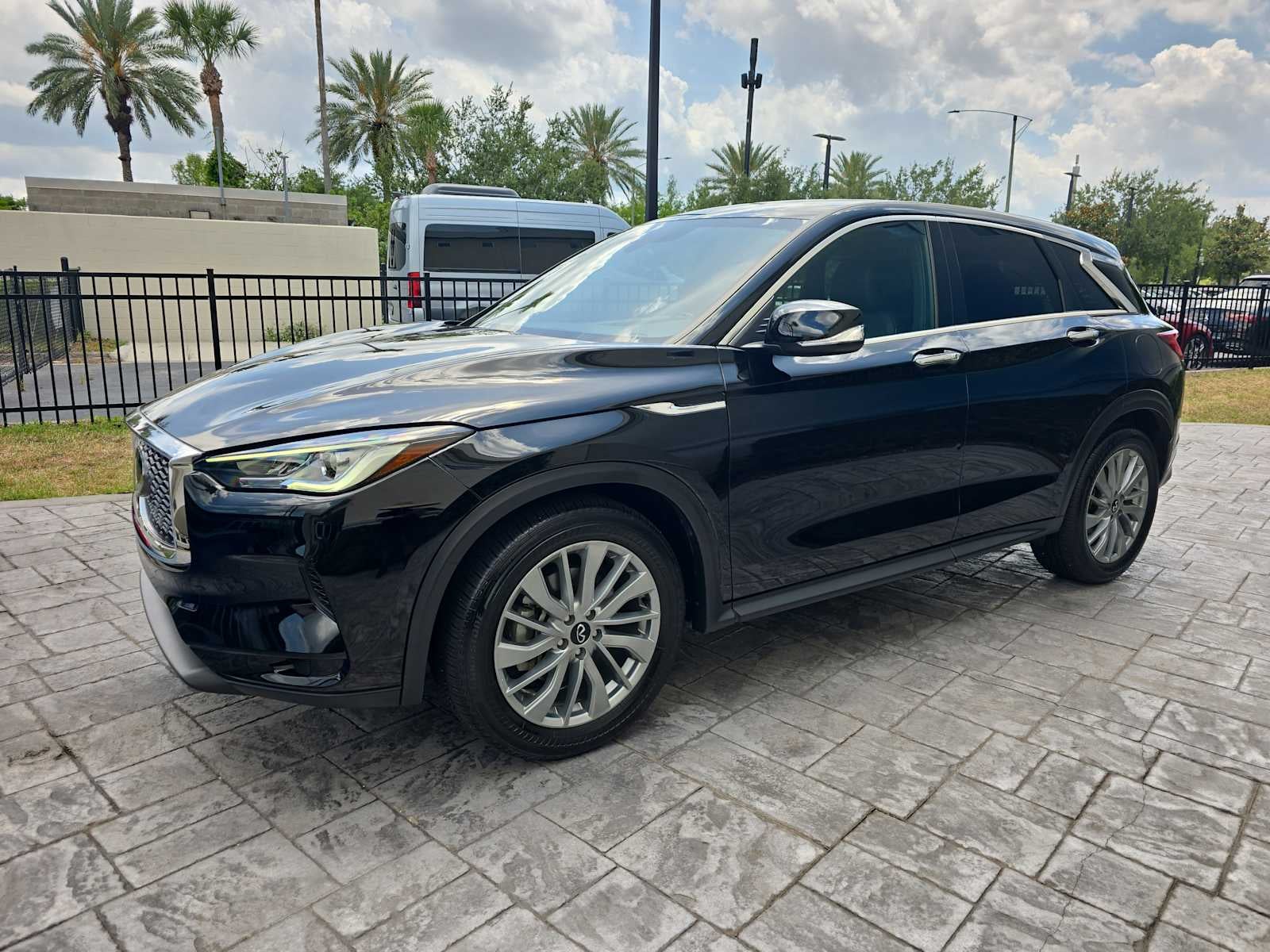 2025 INFINITI QX50 PURE