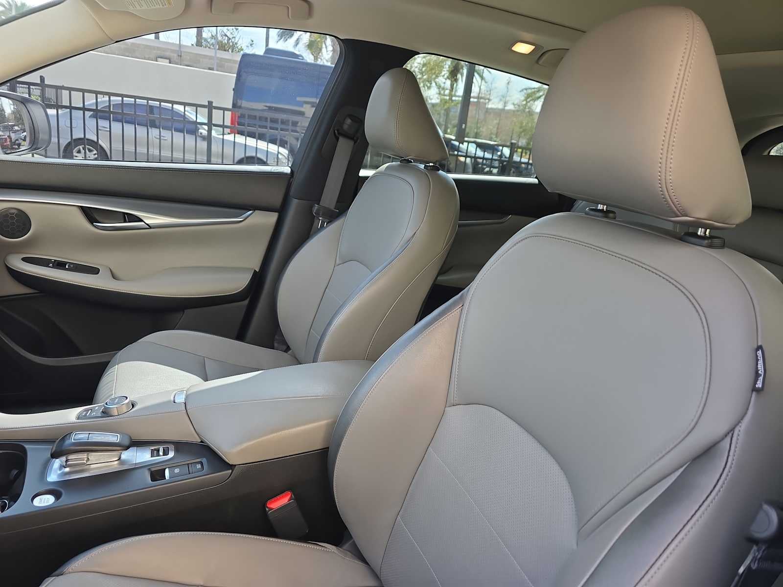 2023 INFINITI QX50 LUXE