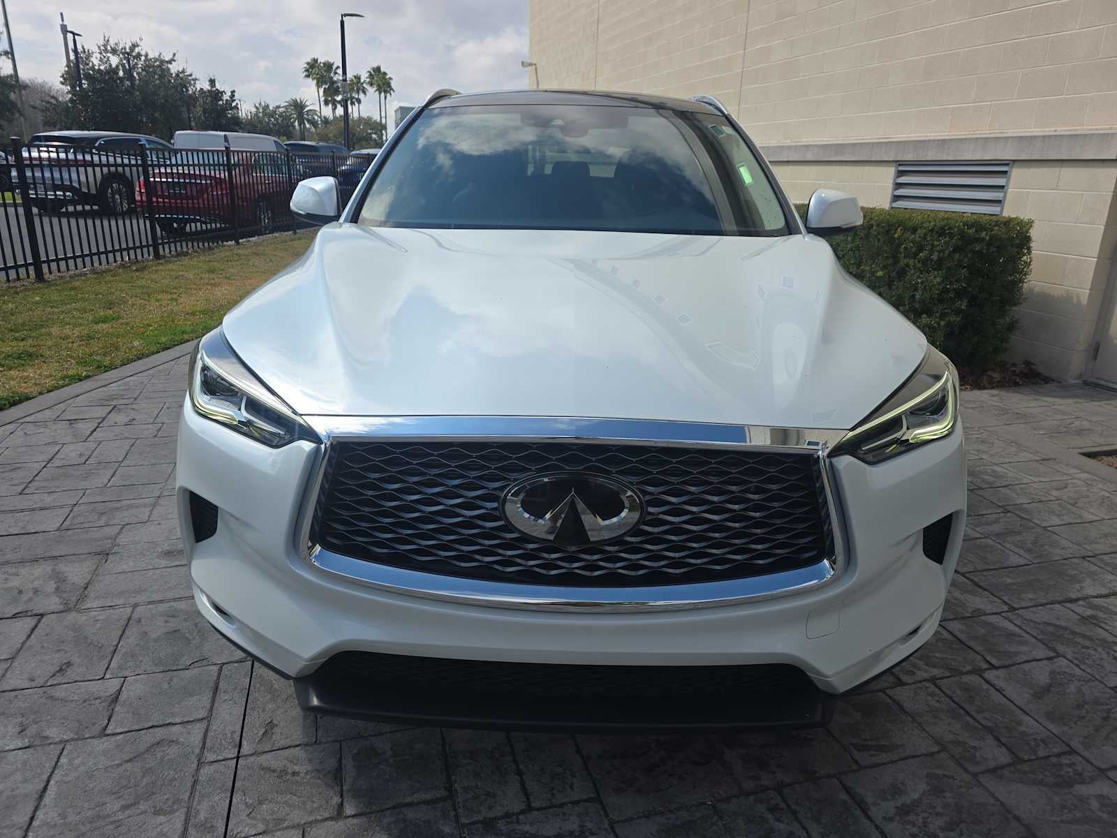 2023 INFINITI QX50 LUXE