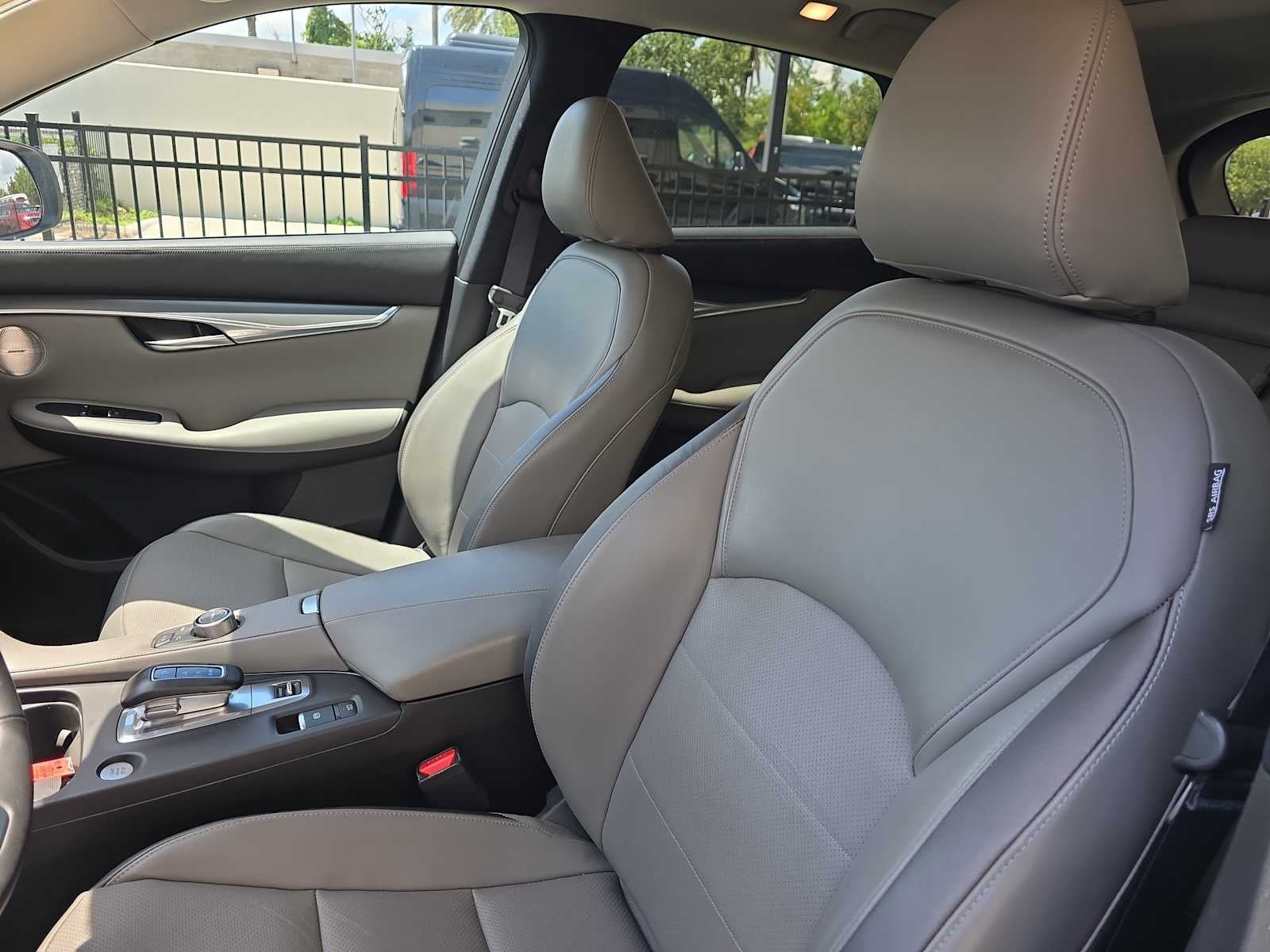 2023 INFINITI QX50 LUXE