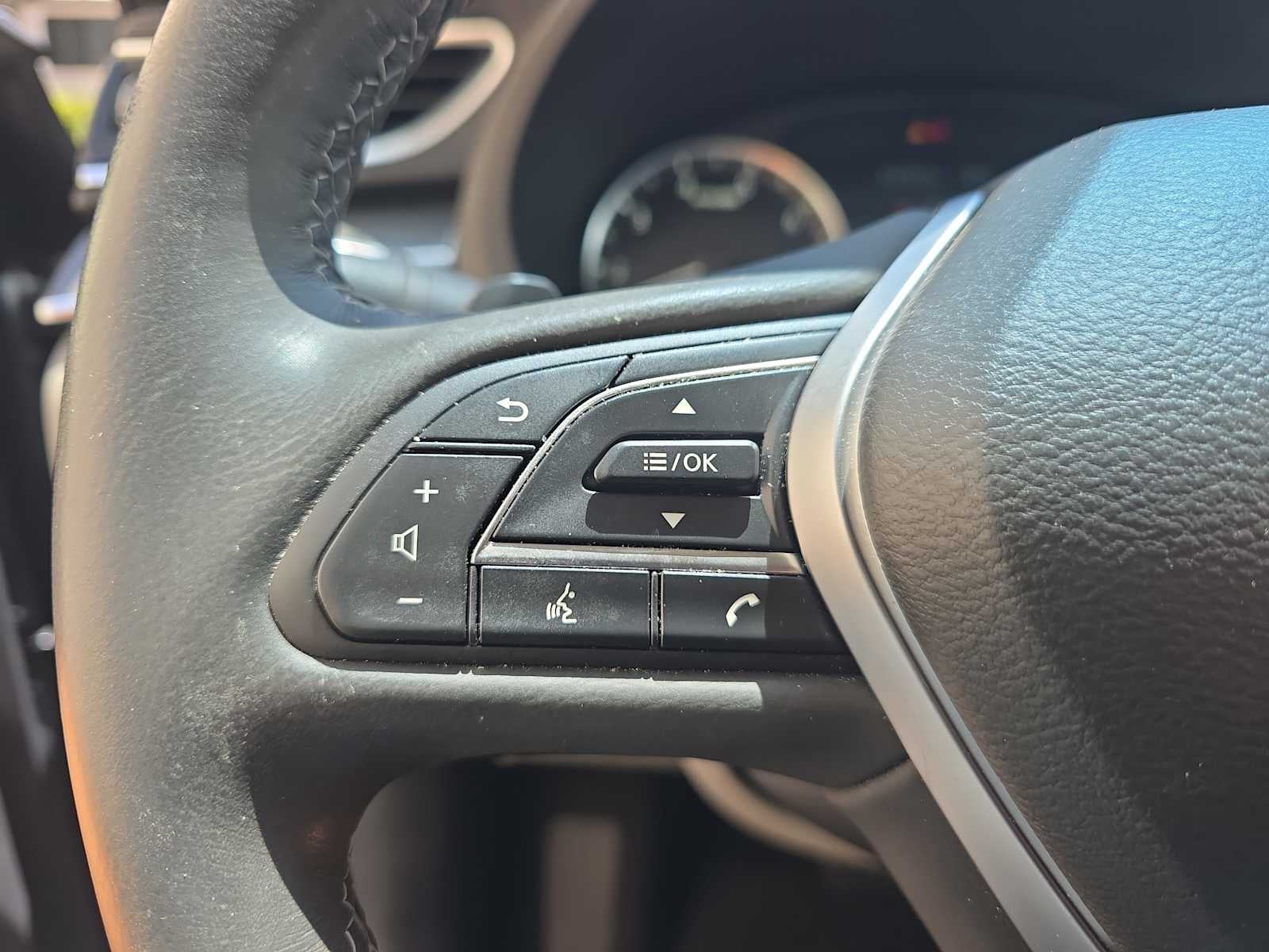 2023 INFINITI QX50 LUXE