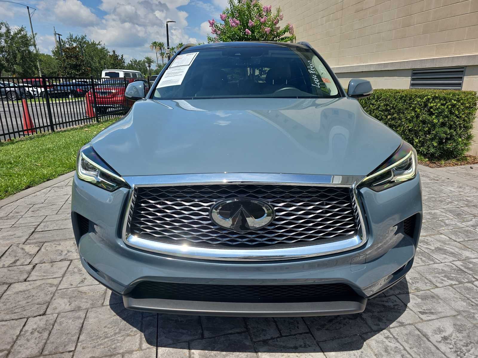 2023 INFINITI QX50 LUXE