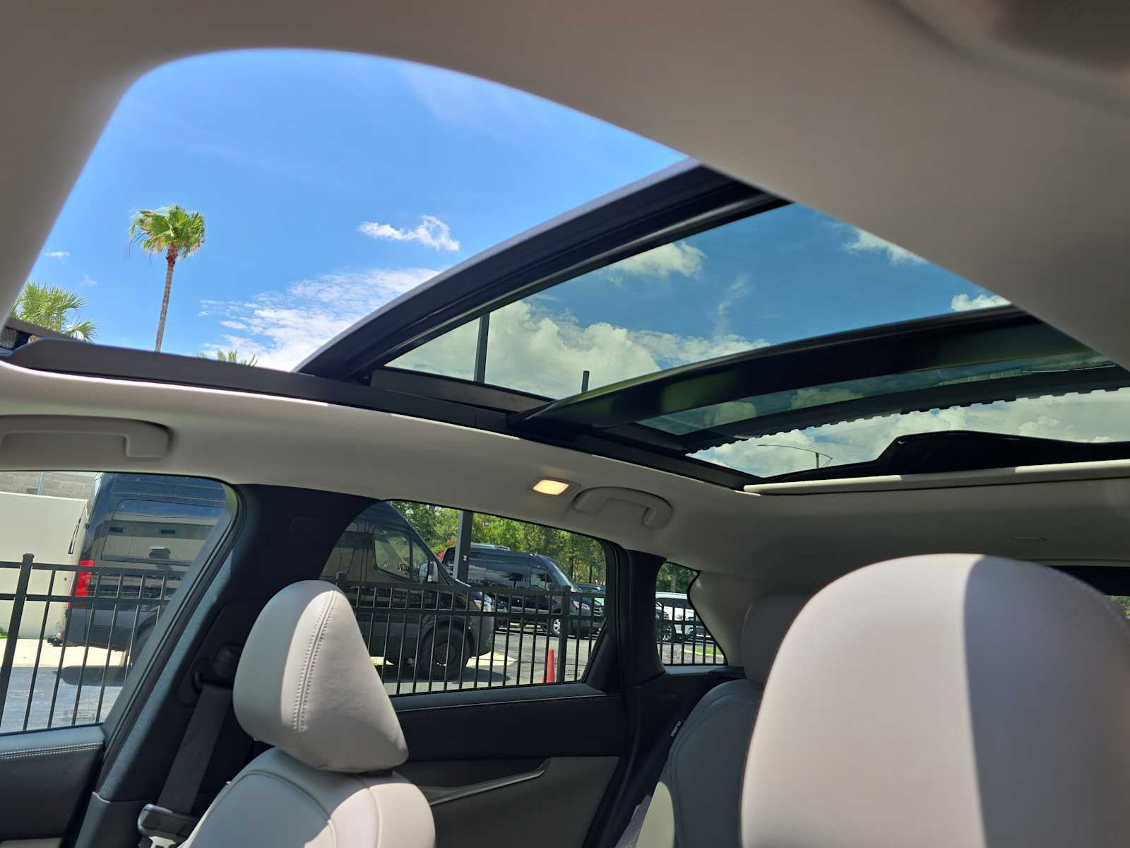 2023 INFINITI QX50 LUXE