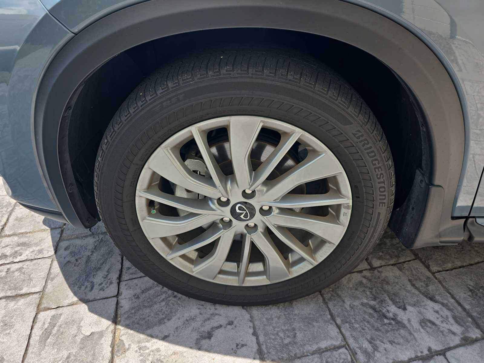 2023 INFINITI QX50 LUXE